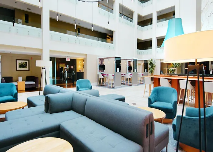 Crowne Plaza Charleston By Ihg Hotel 4*