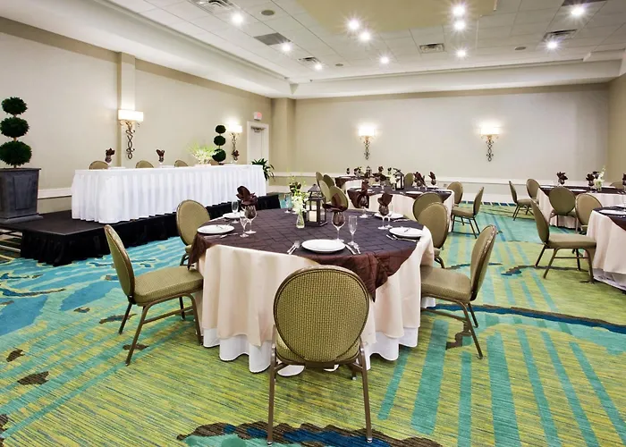 Crowne Plaza Charleston By Ihg North Charleston