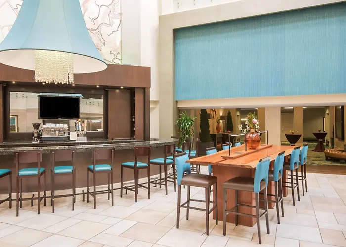 Crowne Plaza Charleston By Ihg Hotel