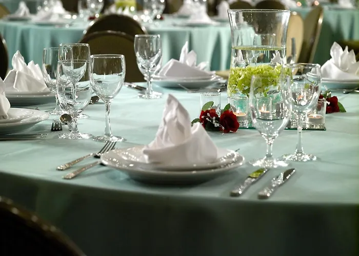 Hotel Crowne Plaza Charleston By Ihg 4*