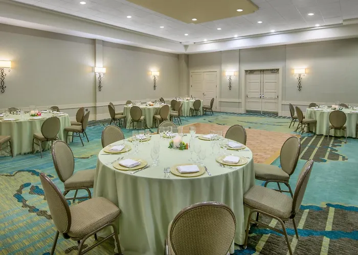 Crowne Plaza Charleston By Ihg