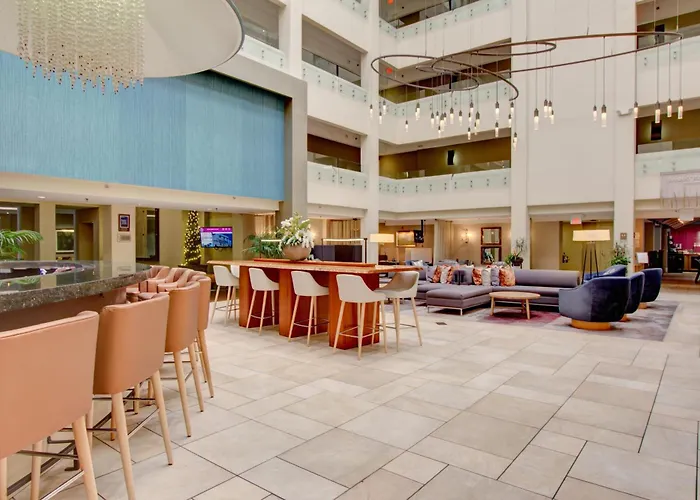 Crowne Plaza Charleston By Ihg Hotel North Charleston