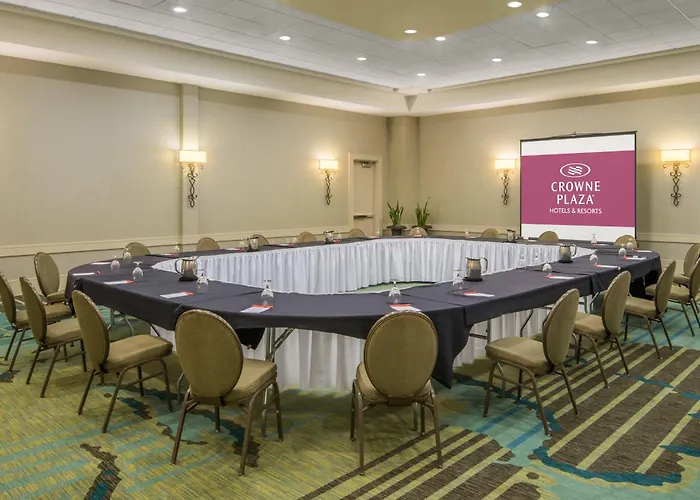 Hotel Crowne Plaza Charleston By Ihg 4*