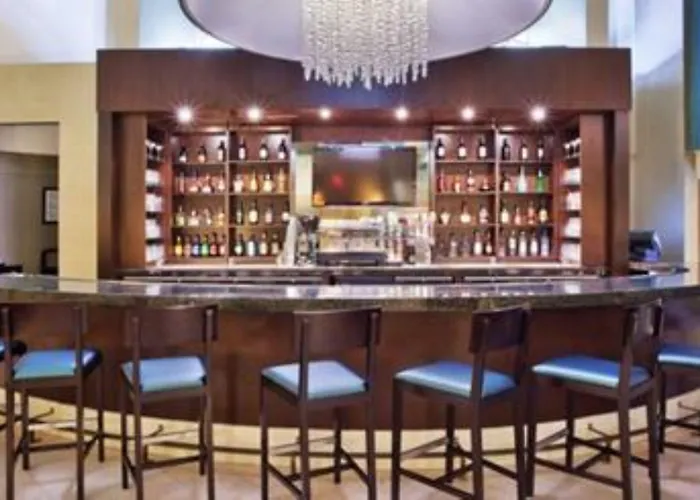 Hotel Crowne Plaza Charleston By Ihg 4*