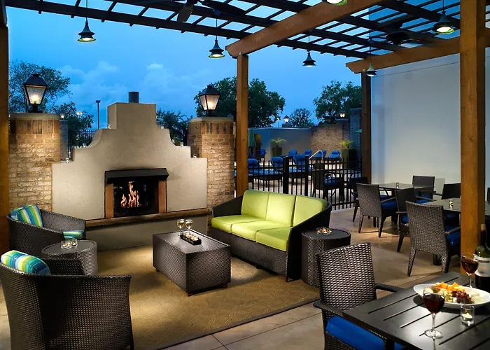 Crowne Plaza Charleston By Ihg Hotel 4*
