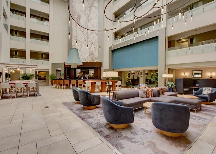Hotel Crowne Plaza Charleston By Ihg 4*