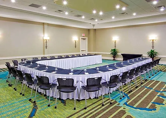 Crowne Plaza Charleston By Ihg Hotel North Charleston